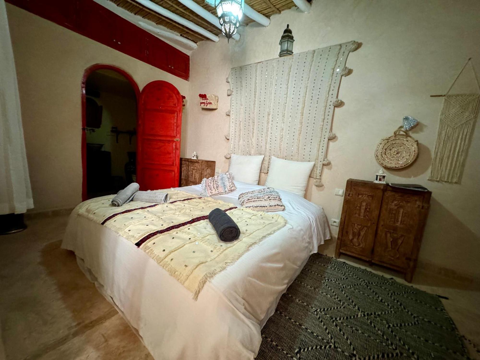Hotel Jenny Lynn Tazrou Exteriér fotografie