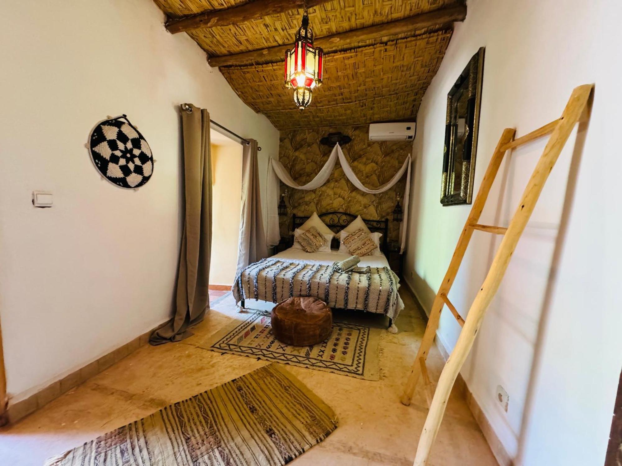 Hotel Jenny Lynn Tazrou Exteriér fotografie