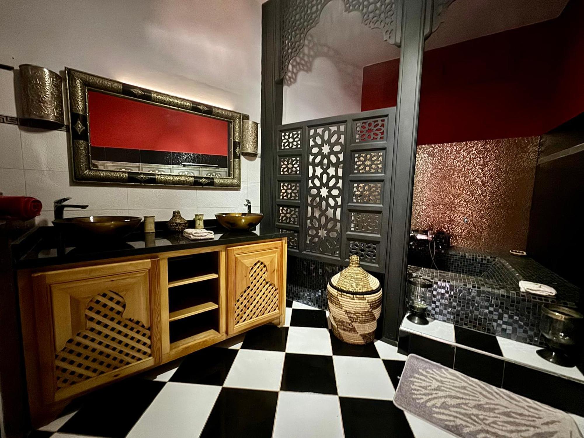 Hotel Jenny Lynn Tazrou Exteriér fotografie