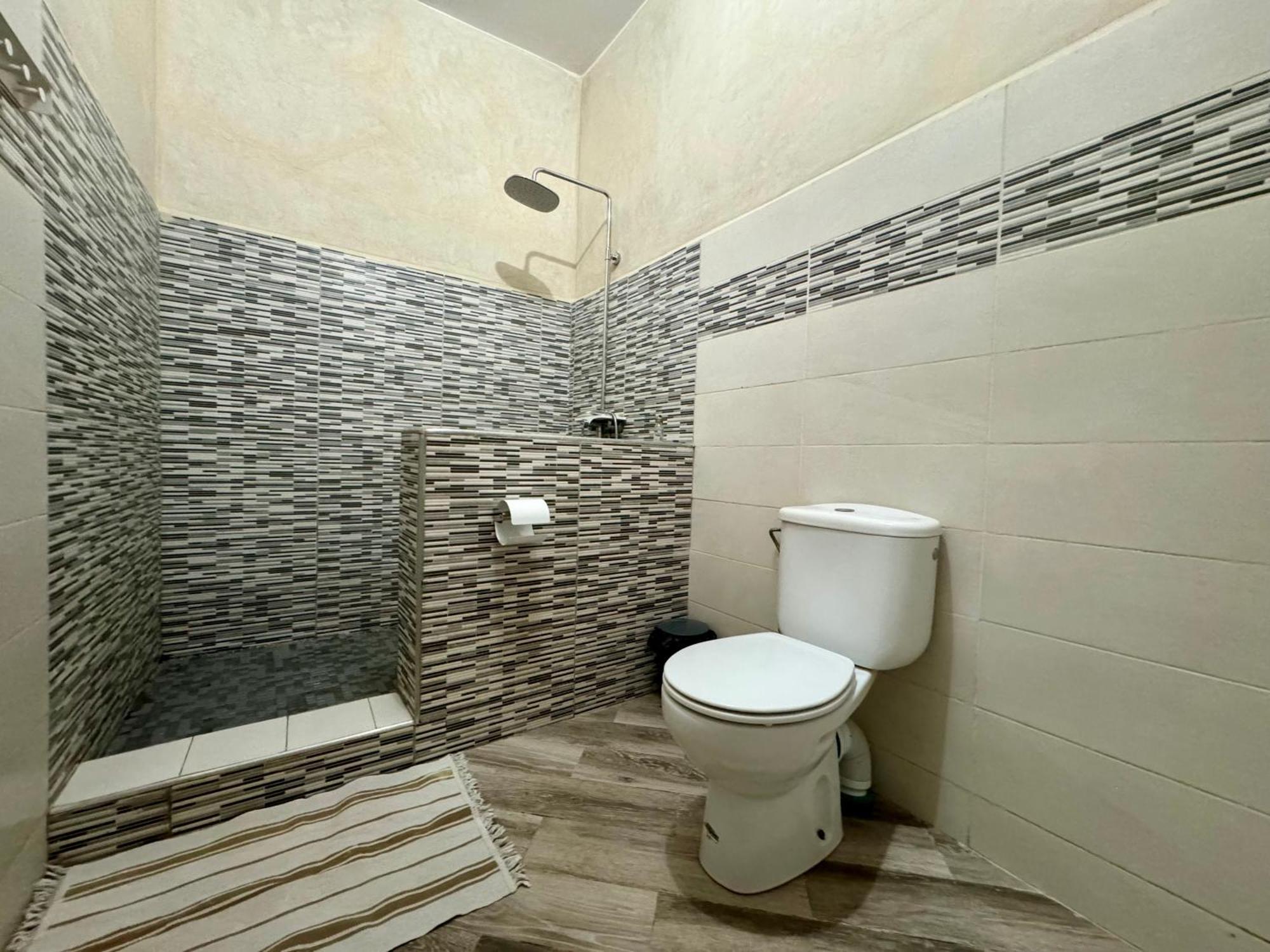 Hotel Jenny Lynn Tazrou Exteriér fotografie